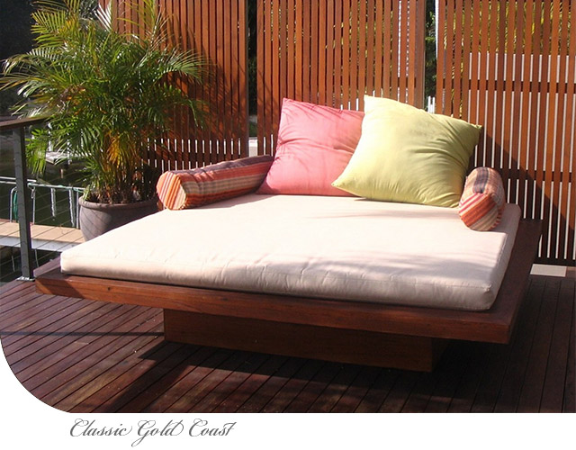 Classic Gold Coast Day Bed